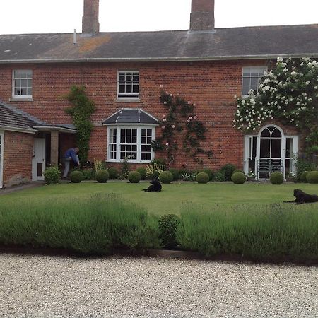 فندق Collingbourne Kingstonفي  Brunton Farmhouse المظهر الخارجي الصورة