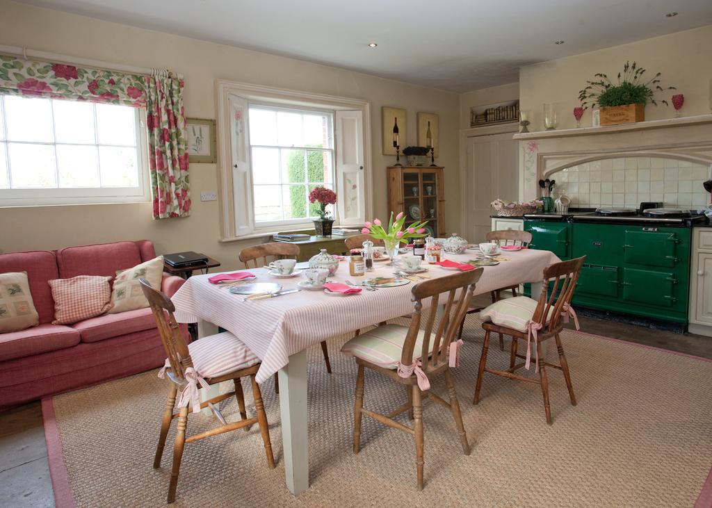 فندق Collingbourne Kingstonفي  Brunton Farmhouse المظهر الخارجي الصورة